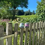 بيت ضيافة Trillerhof
