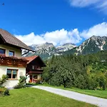 بيت ضيافة Trillerhof *