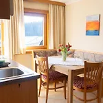 بيت ضيافة Trillerhof
